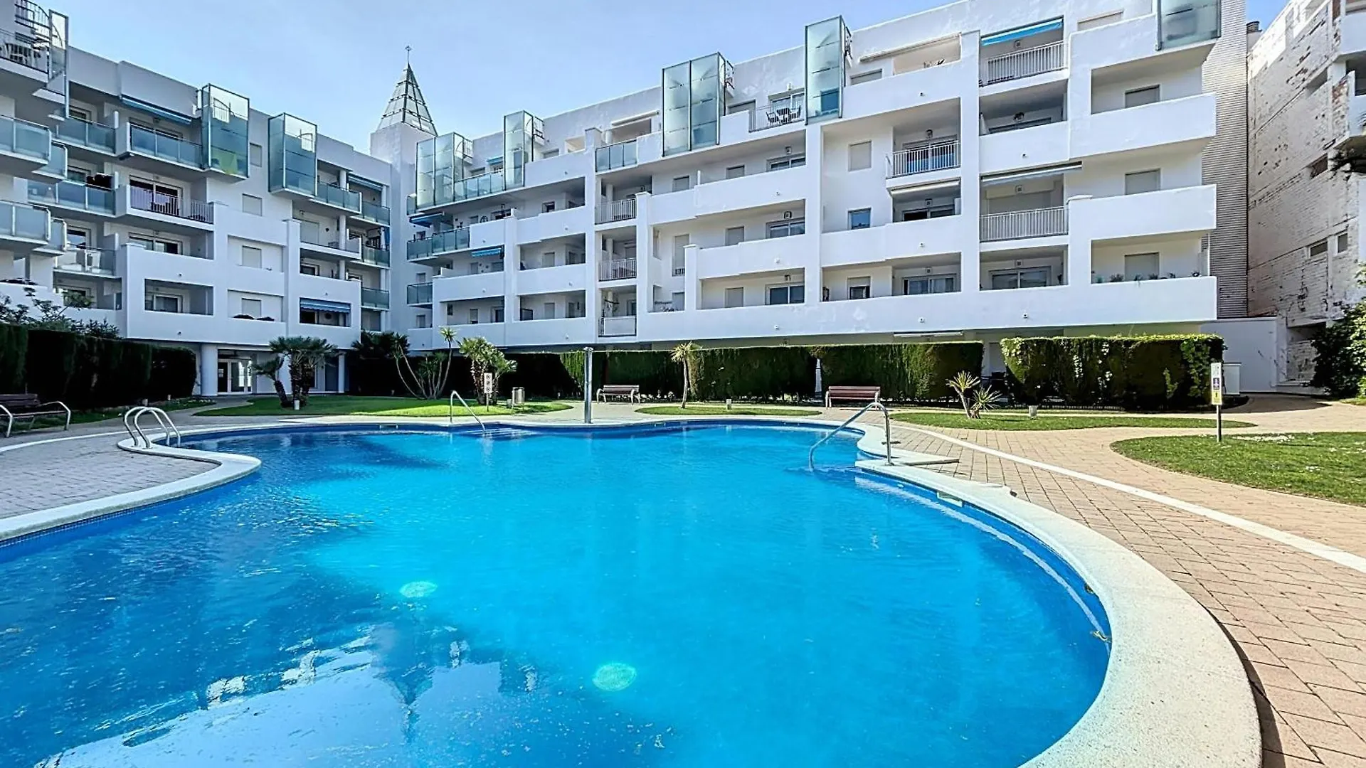 Apartamento 139 Piso Vista Al Canal Y Piscina Empuriabrava
